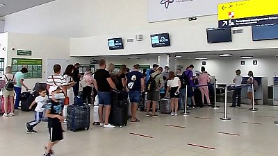 Первые южноуральцы улетели в Турцию после возобновления авиасообщения