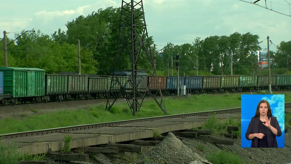 Поезд насмерть сбил мужчину