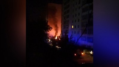 Житель Копейска снял на видео ночной пожар