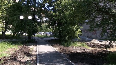 В машгородке благоустраивают яблоневый сквер