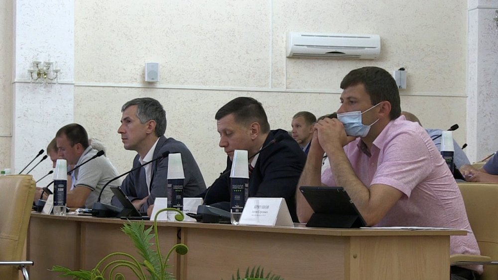 Депутаты Миасса провели десятую сессию перед летним перерывом