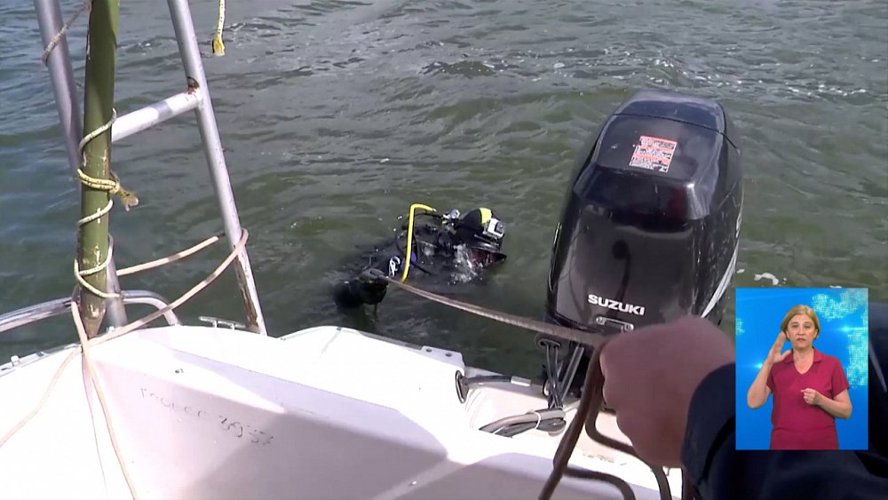 Спасатели третьи сутки ищут утонувшего на реке Урал