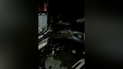 Лобовое столкновение на трассе попало на видео