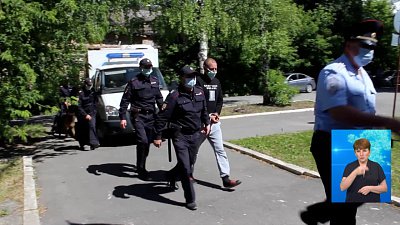 Водителя, протаранившего 5 машин, начали судить