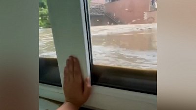 Ураган на Черном море: В Сочи произошел крупный потоп