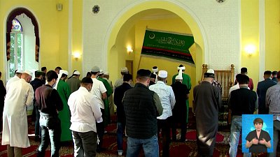 Мусульман просят не ходить в мечеть на службу