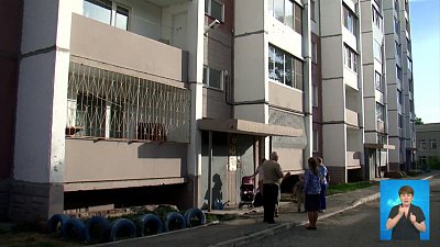 Пенсионерку держат взаперти?