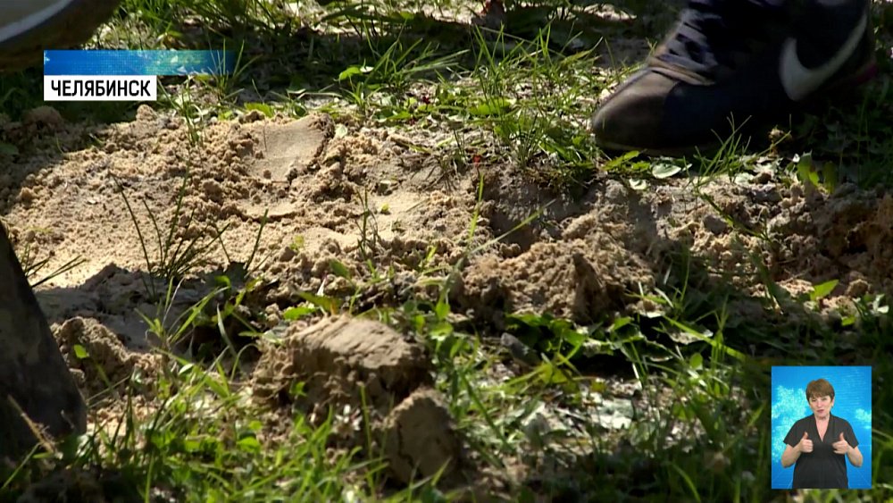 Для детей в приюте оборудуют тактильные тропы