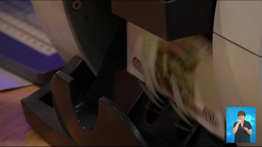 «Сотрудники банка» обокрали челябинку