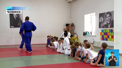 Какие проекты получали гранты губернатора?