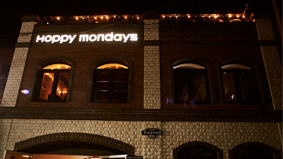 В Челябинске продают здание с крафтовым баром и фалафельной за 19,5 млн рублей