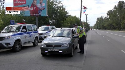 Автоинспекторы предупреждают водителей о мошенничестве