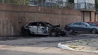 «Порше Макан» сгорел дотла: видео из Магнитогорска