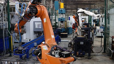 ЧКПЗ запустил роботизированный комплекс для обработки подшипниковых колец