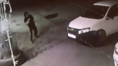 Подростки, разбивающие машину в поселке Шагол, попали на видео