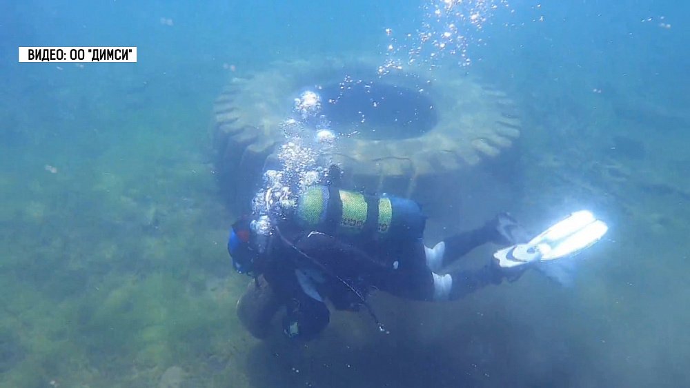 Водолазы обнаружили странные объекты на дне Тургояка