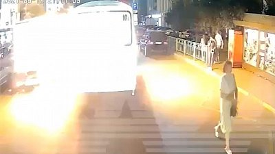Взрыв автобуса в Воронеже попал на видео