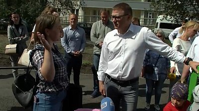 Алексей Текслер осмотрел проблемные социальные объекты Копейска