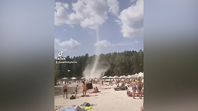 Песчаный торнадо попал на видео в Челябинской области