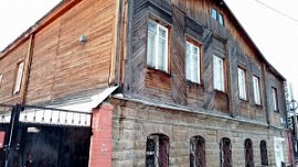 В центре Челябинска за 30 миллионов рублей продают жилую усадьбу 19 века В центре Челябинска за 30 миллионов рублей продают жилую усадьбу 19 века