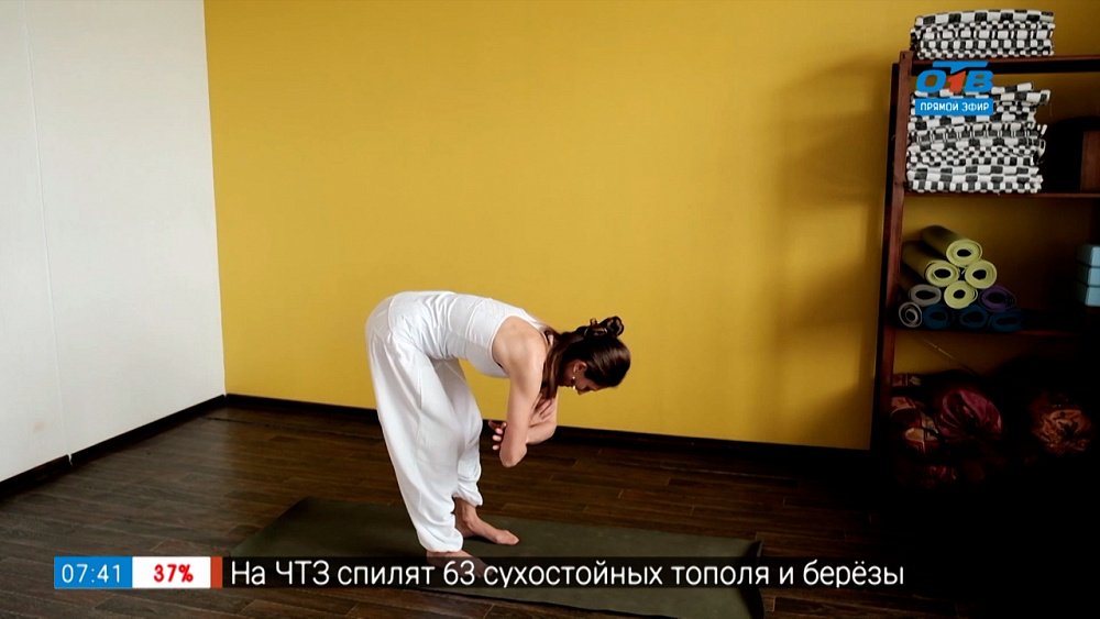 Упражнения для растяжки в рубрике «Простая йога»