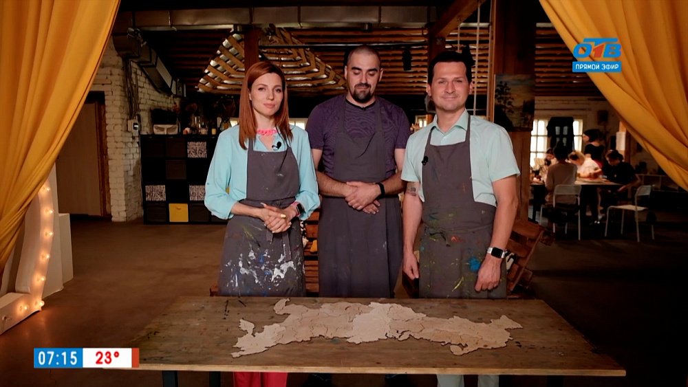 Деревянная карта России в сюжете «Мастер-класс по работе с деревом»