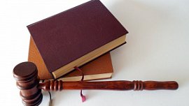 На директора «Бакальского рудоуправления» завели 47 уголовных дел На директора «Бакальского рудоуправления» завели 47 уголовных дел