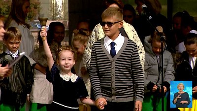 В школах Челябинска прошли линейки