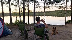 Путешествие на край света: челябинская семья с ребенком и собаками на машине доехала до Териберки