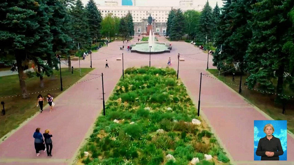 Сотрудники МВД поздравили Челябинск с юбилеем