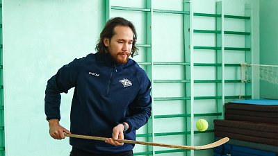 Защитник «Металлурга» встретился с воспитанниками школы-интерната для детей с нарушениями органов речи и слуха