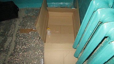 В Коркино подбросили новорожденного в подъезд жилого дома: видео с места происшествия