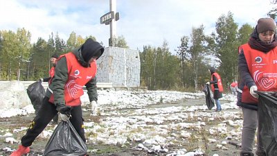 «Серебряные» волонтеры участвуют в экологической акции