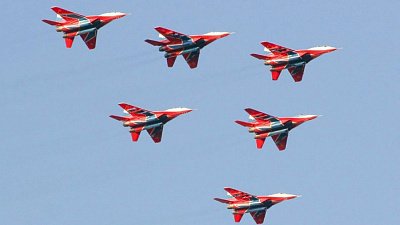 Видео с авиашоу от группы «Стрижи» в ЧВВАКУШе