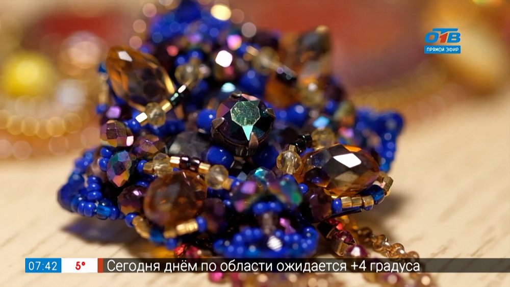 Украшения из бисера в рубрике «Что в шкатулке?»