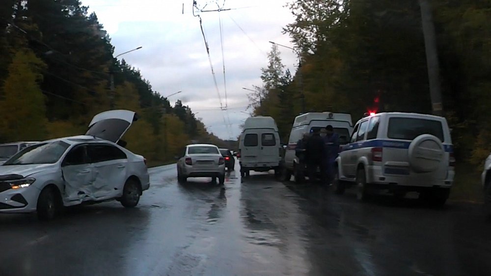 В ДТП на Тургоякском шоссе есть пострадавшие
