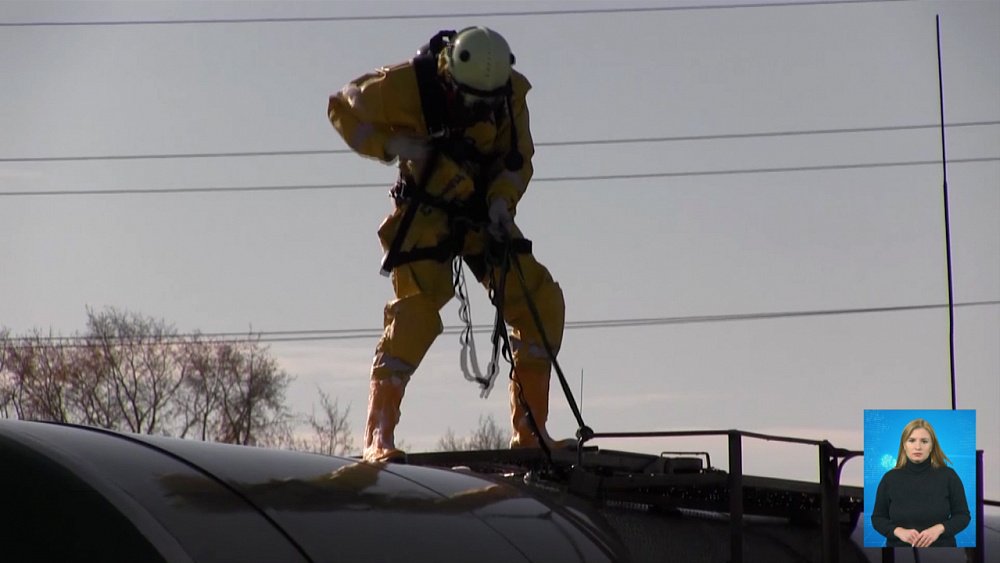Две железнодорожные цистерны вспыхнули в Челябинске