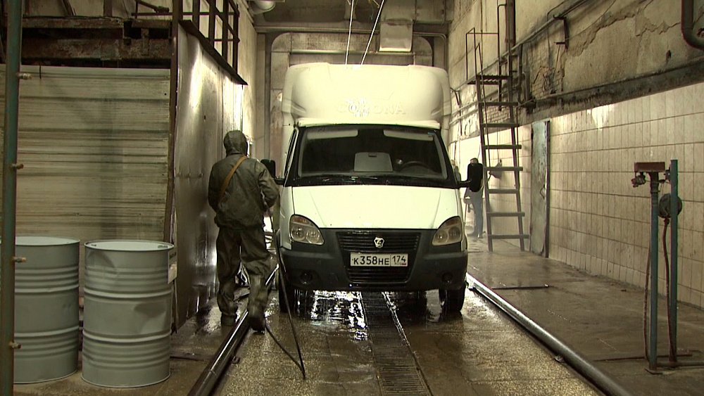 В троллейбусном депо развернули пункт обработки транспорта