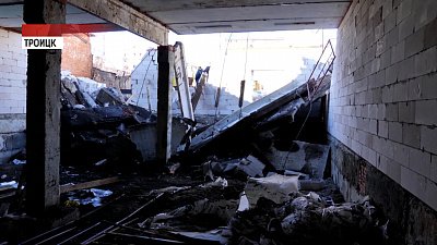 Рухнувшее перекрытие придавило насмерть рабочего