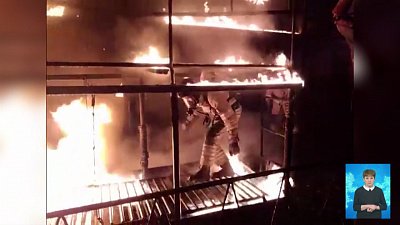 Пожарным-новичкам устроили полосу препятствий