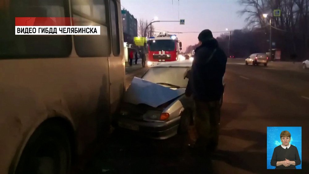 Автомобилист на летней резине сбил челябинку