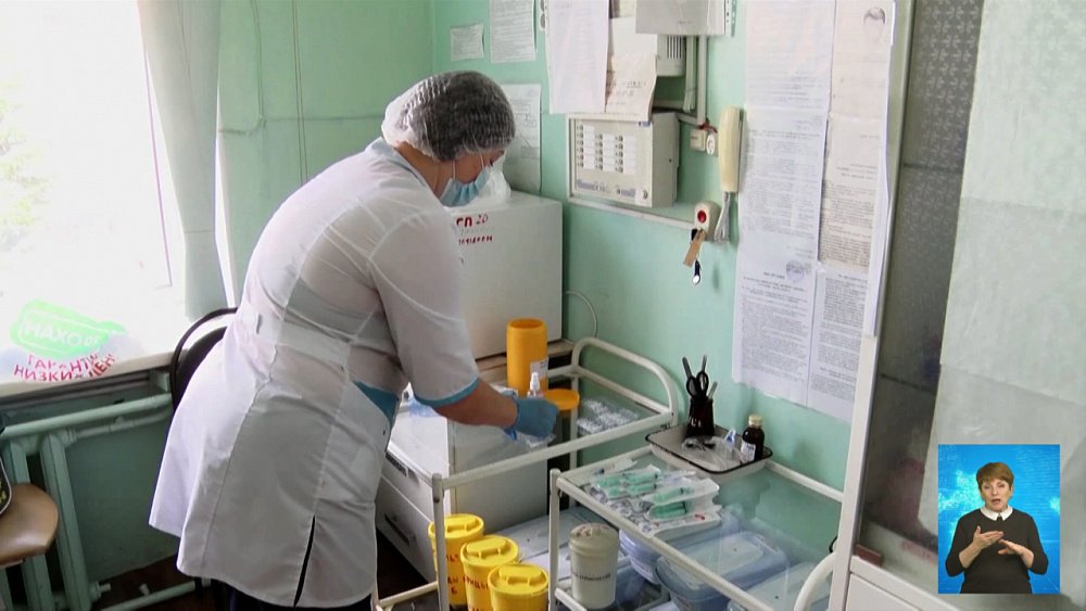 Непривитых — отстранить, руководство — оштрафовать