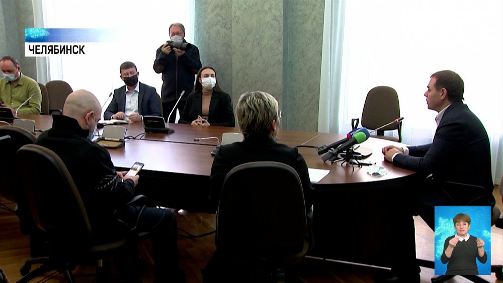 Лазарев дал первую пресс-конференцию