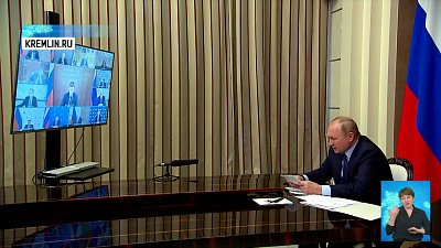 Зарплаты бюджетников должны стать достойными