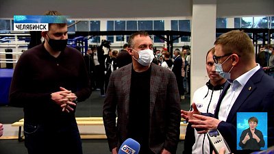 Губернатор встретился со спортсменками