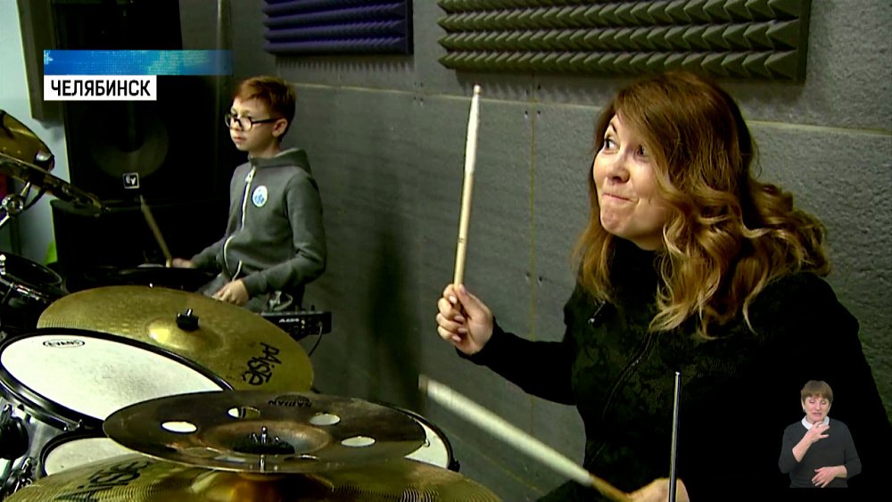 28 ноября празднуем международный день Матери