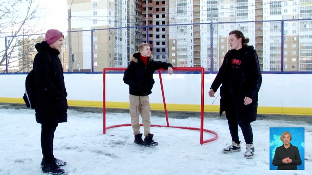 В ЧелГУ возвели хоккейную коробку