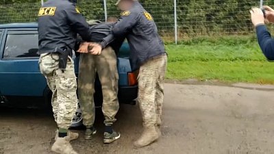 УФСБ России по Челябинской области пресекли деятельность бынды торговцев оружием