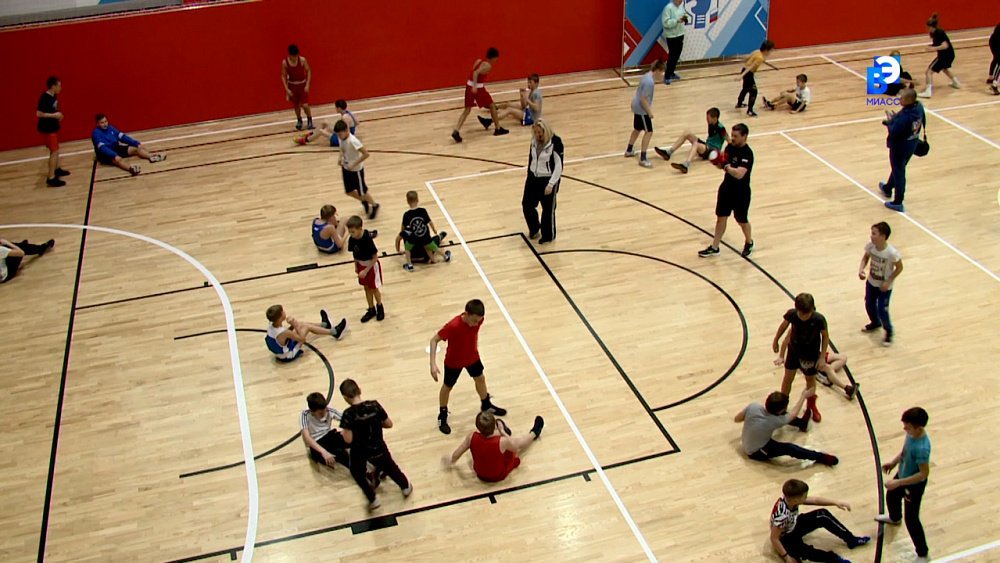 В «Экотайме» проходит открытая тренировка по боксу