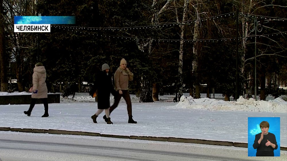 Подрядчики усиливают работу по очистке снега